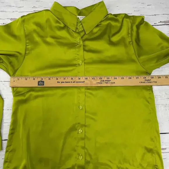 Jon & Anna Green Satin Button Down Blouse Size L Hi-Low Hem - Picture 7 of 8